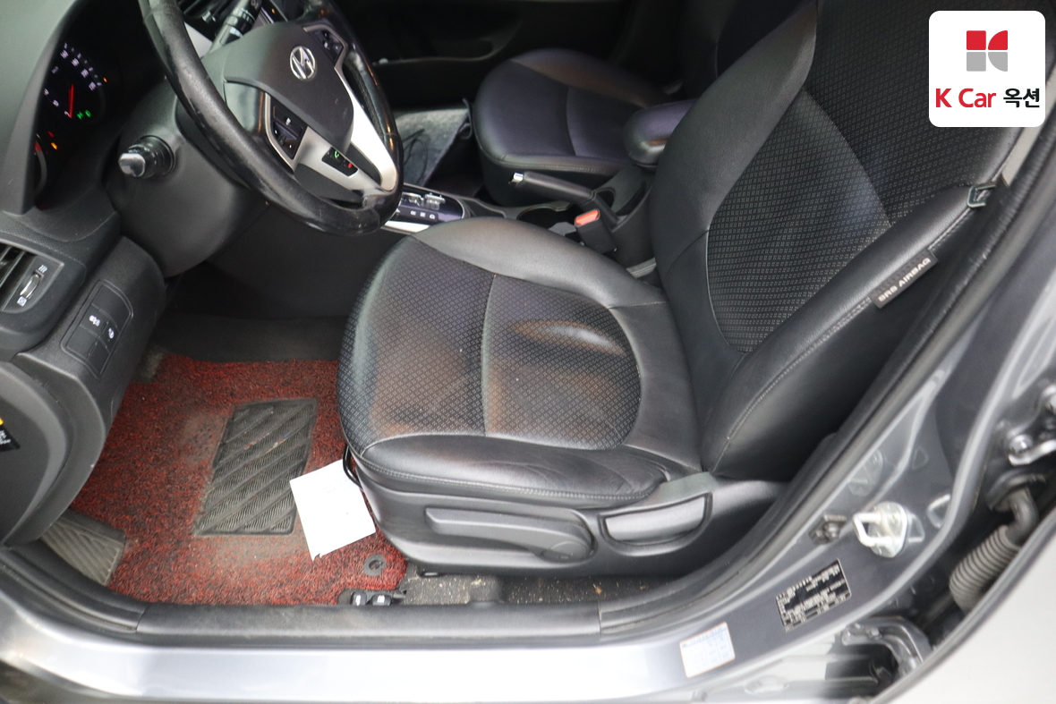 Hyundai Accent - 18