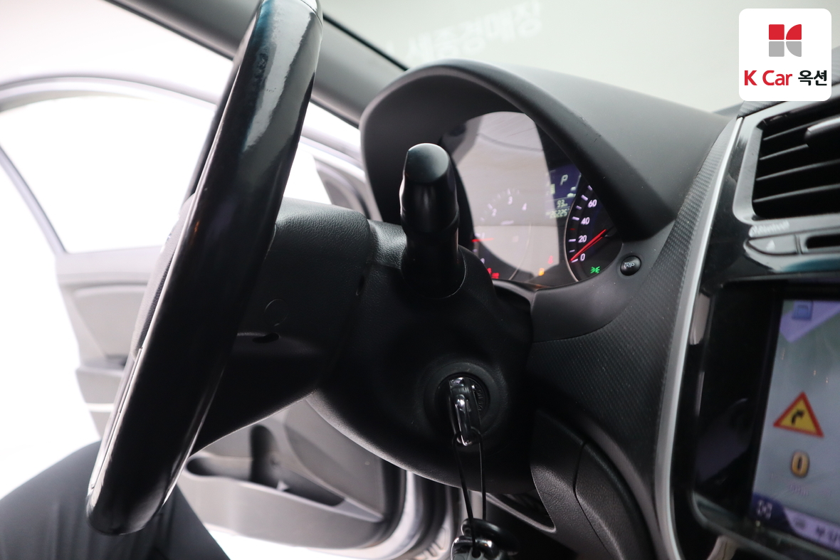 Hyundai Accent - 11