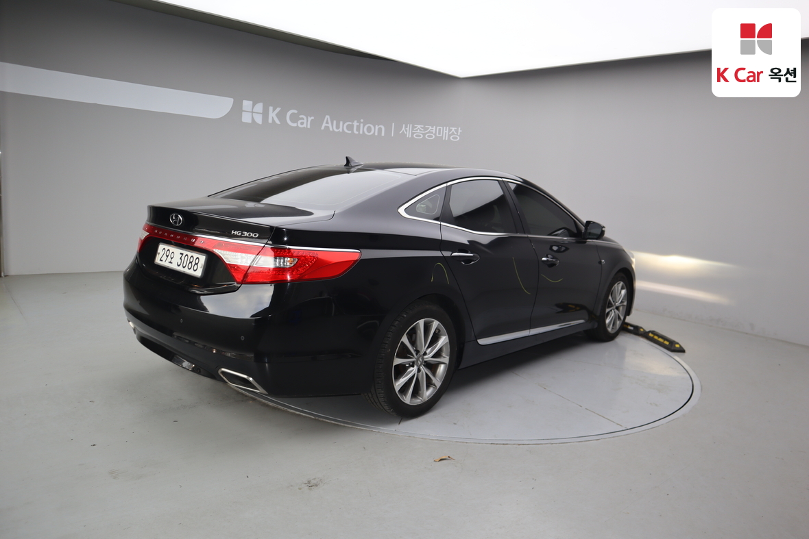 Hyundai AZERA - 2