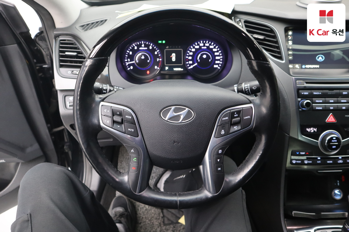 Hyundai AZERA - 10