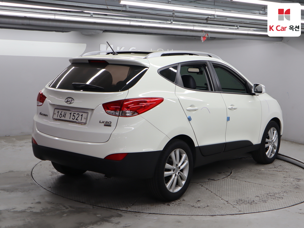 هيونداي توسان 2011 - صورة 2