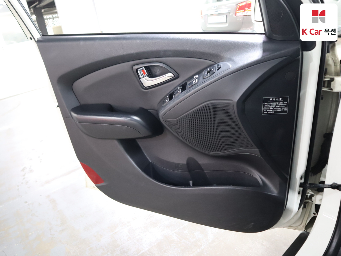 هيونداي توسان 2011 - صورة 8