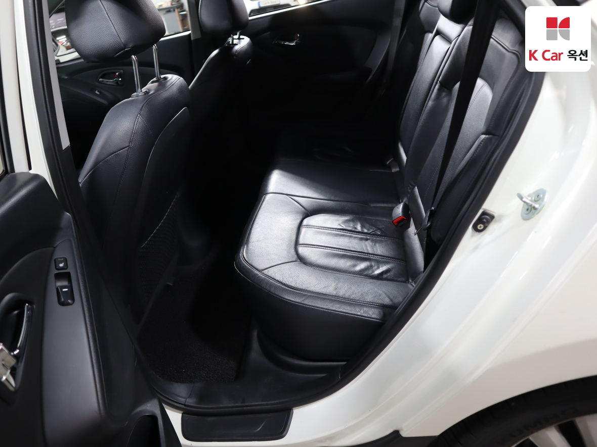 هيونداي توسان 2011 - صورة 25