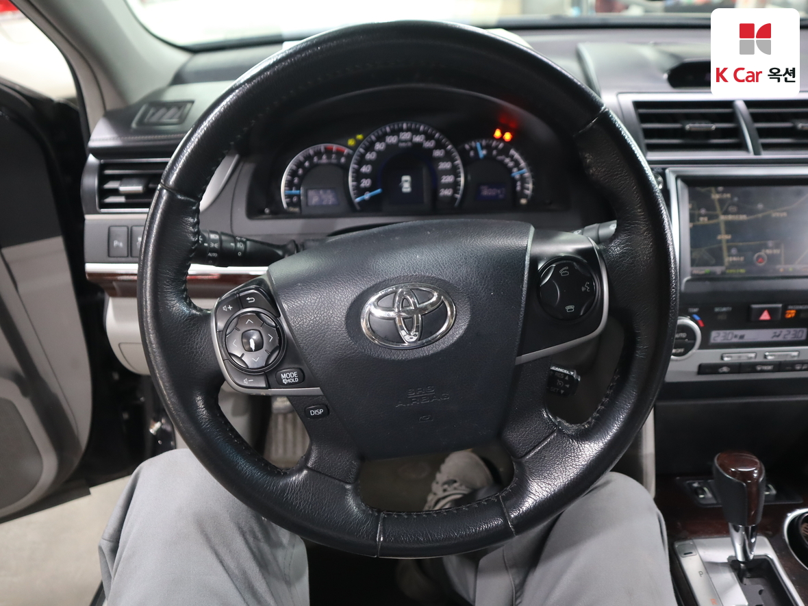 Toyota Camry - 10