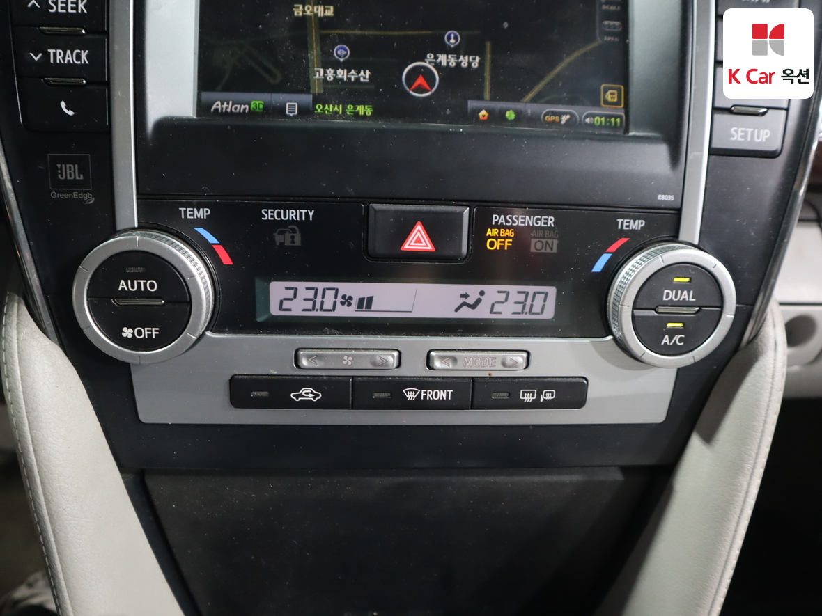 Toyota Camry - 16