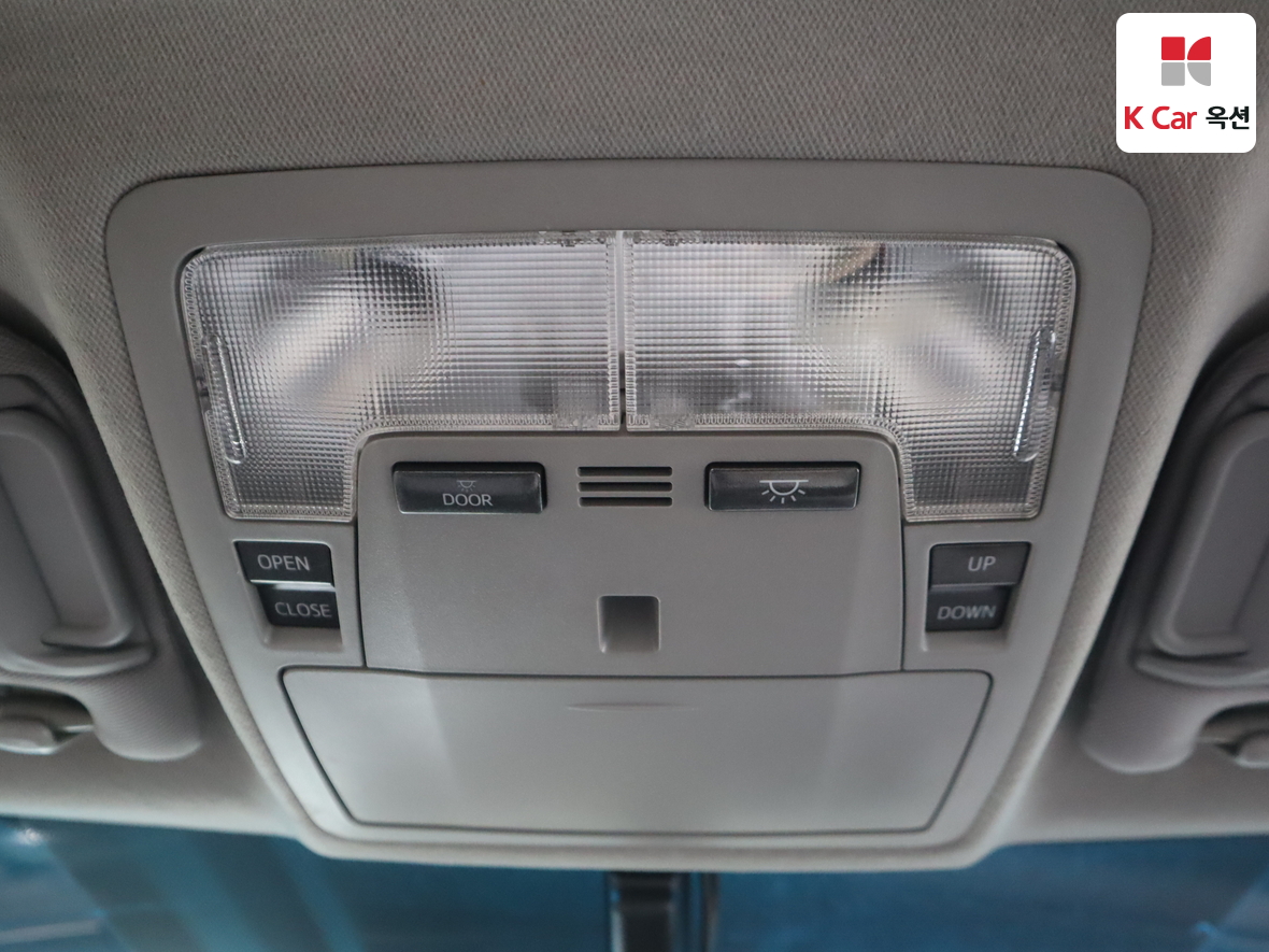 Toyota Camry - 12