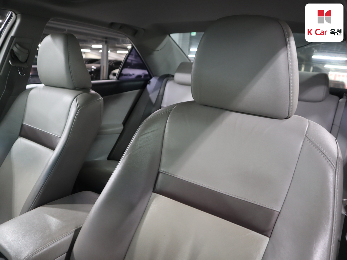 Toyota Camry - 20
