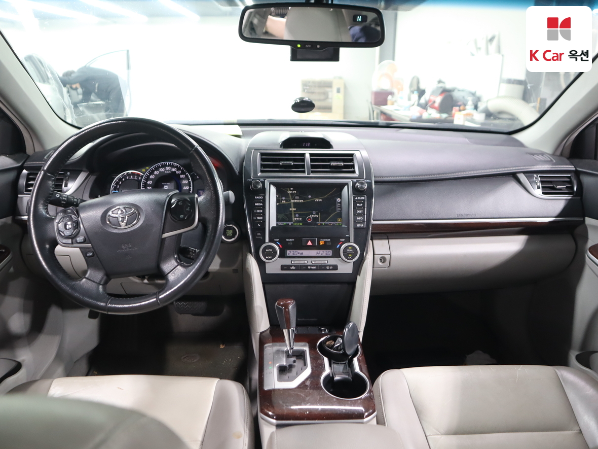 Toyota Camry - 3