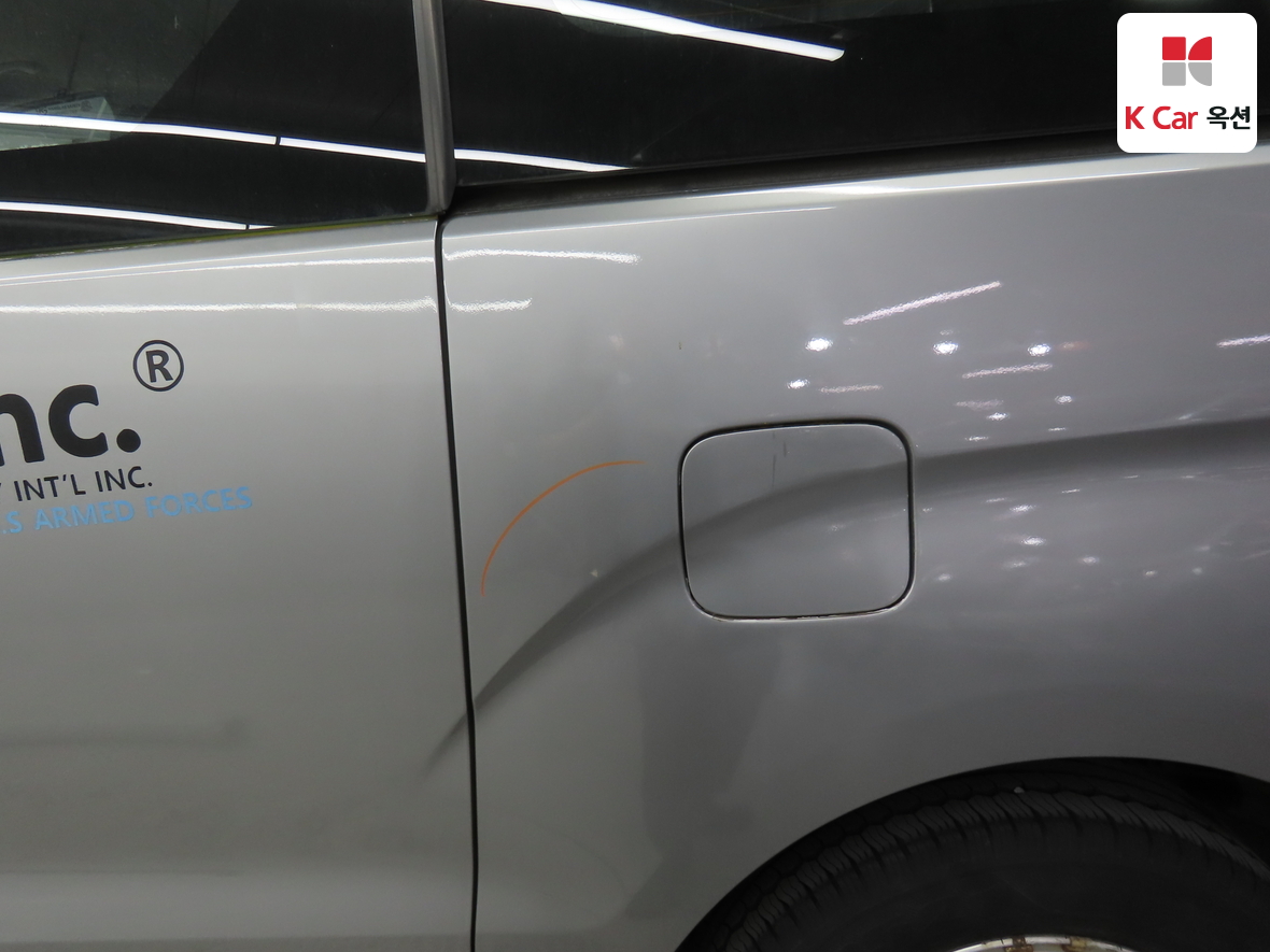 هيونداي جراند ستاريكس 2011 - صورة 34