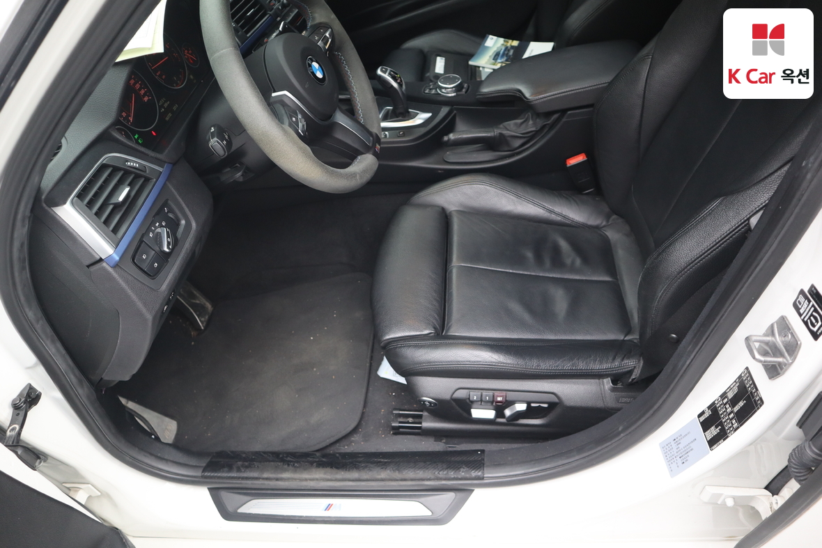 BMW 3 Series - 22