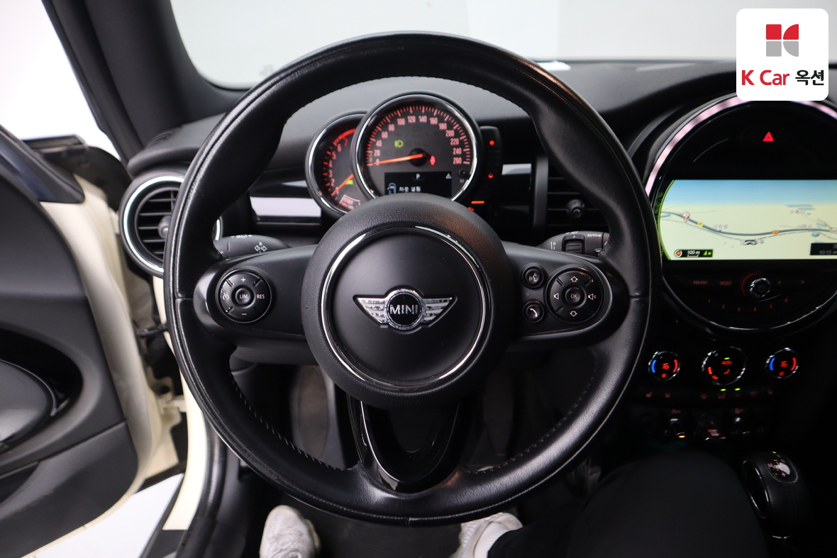 BMW MINI - 10