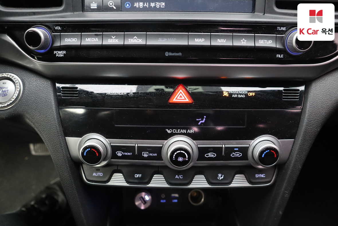 Hyundai Elantra - 14