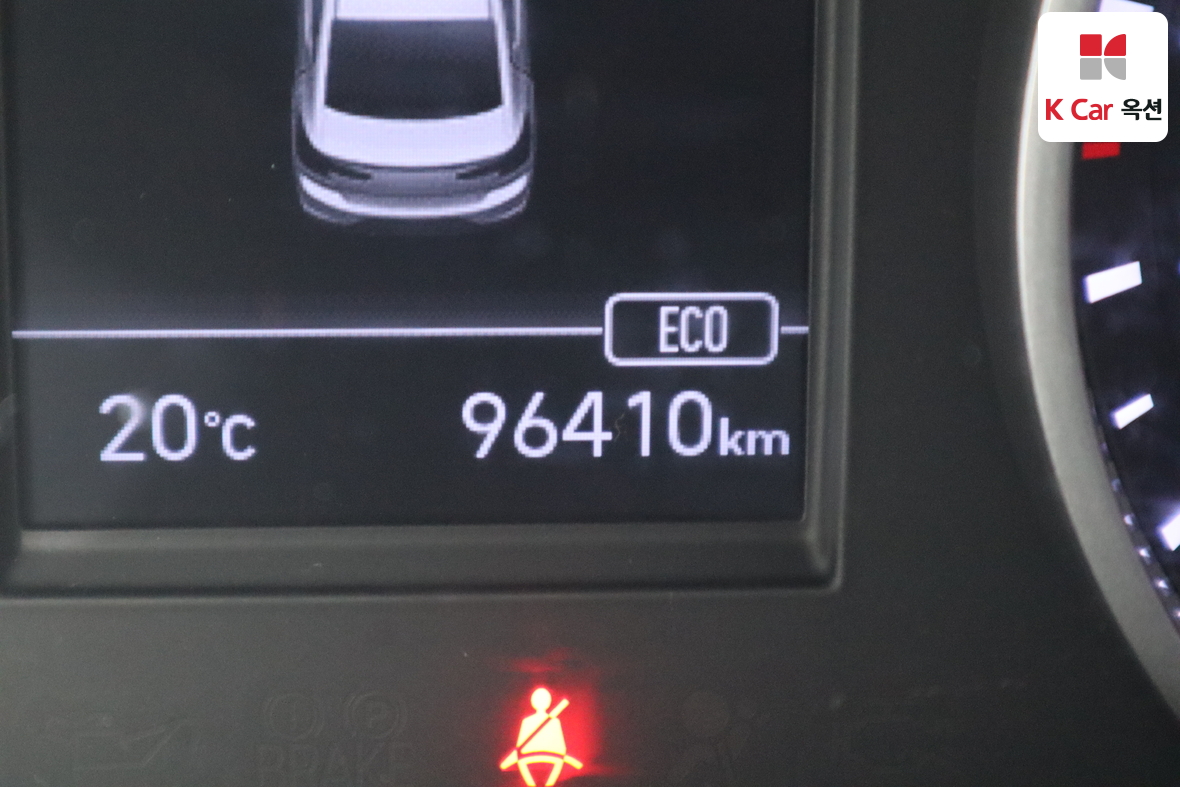 Hyundai Elantra - 4