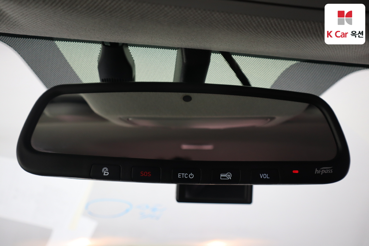 Hyundai Elantra - 12