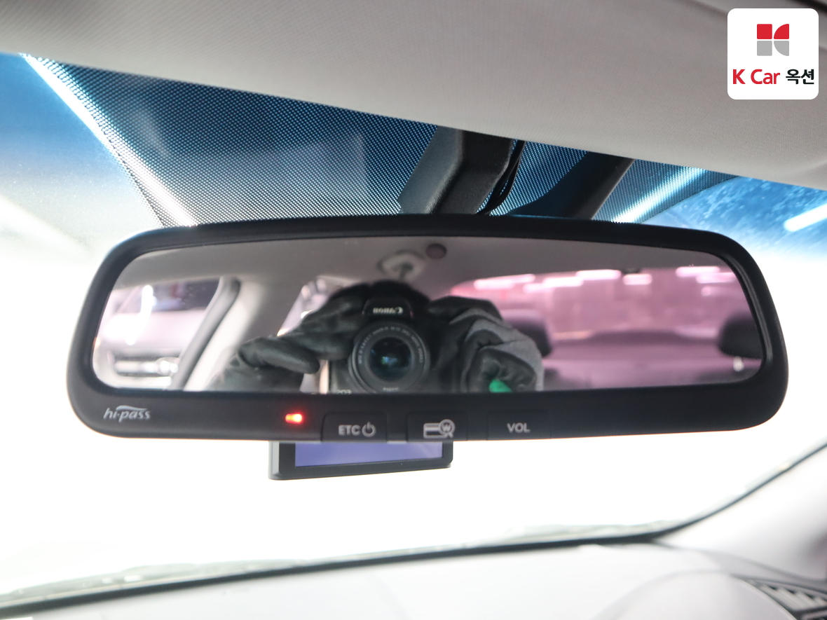 Hyundai Sonata 2011 - Image 13