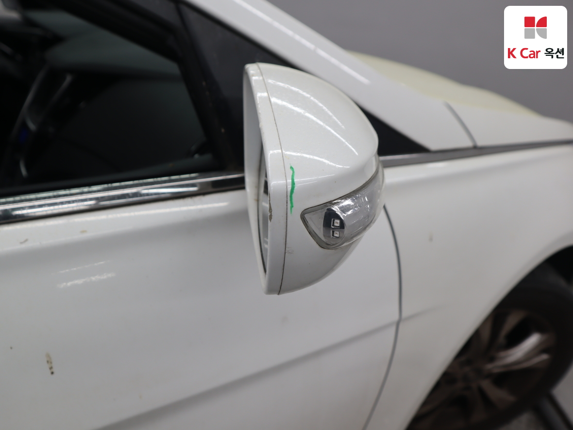 Hyundai Sonata 2011 - Image 42