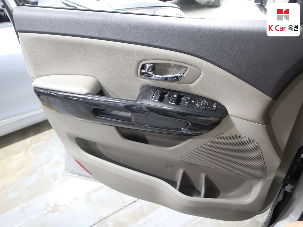 كيا نيو كارنيفال 2017 - صورة 8