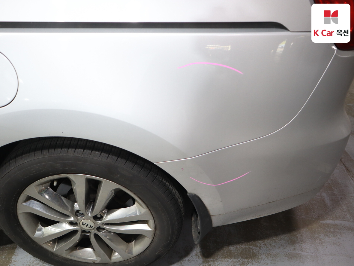 كيا نيو كارنيفال 2017 - صورة 38