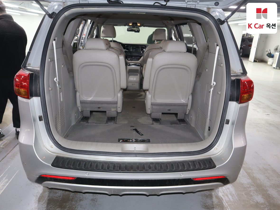 كيا نيو كارنيفال 2017 - صورة 24