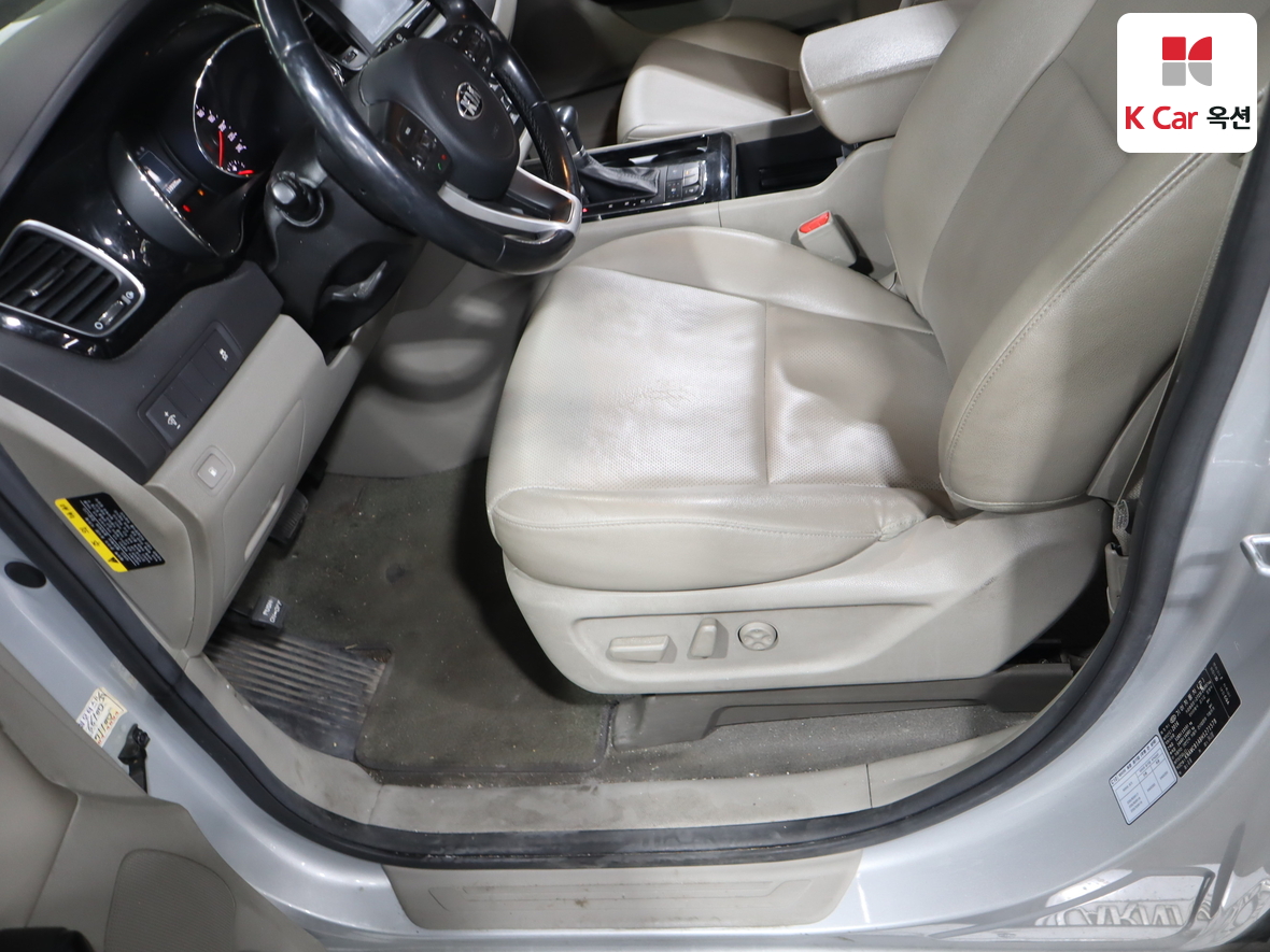 كيا نيو كارنيفال 2017 - صورة 18