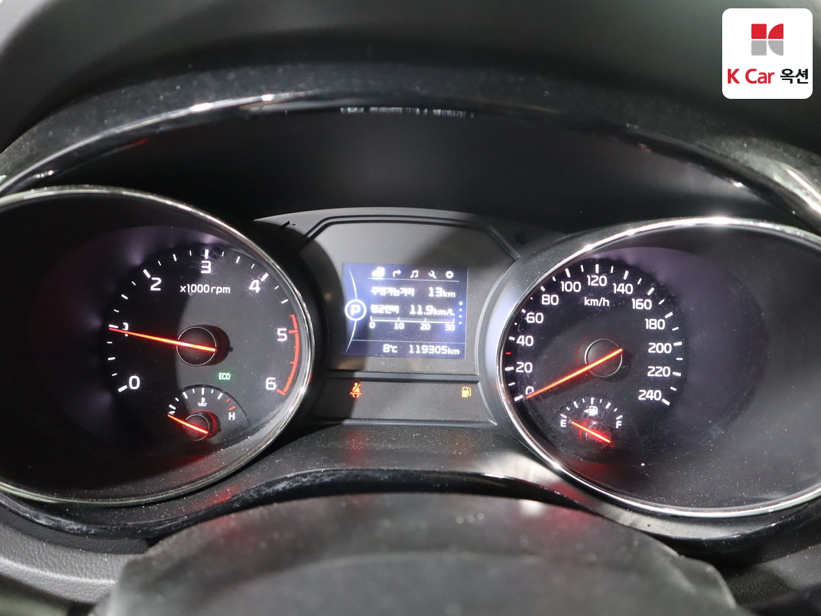 كيا نيو كارنيفال 2017 - صورة 5