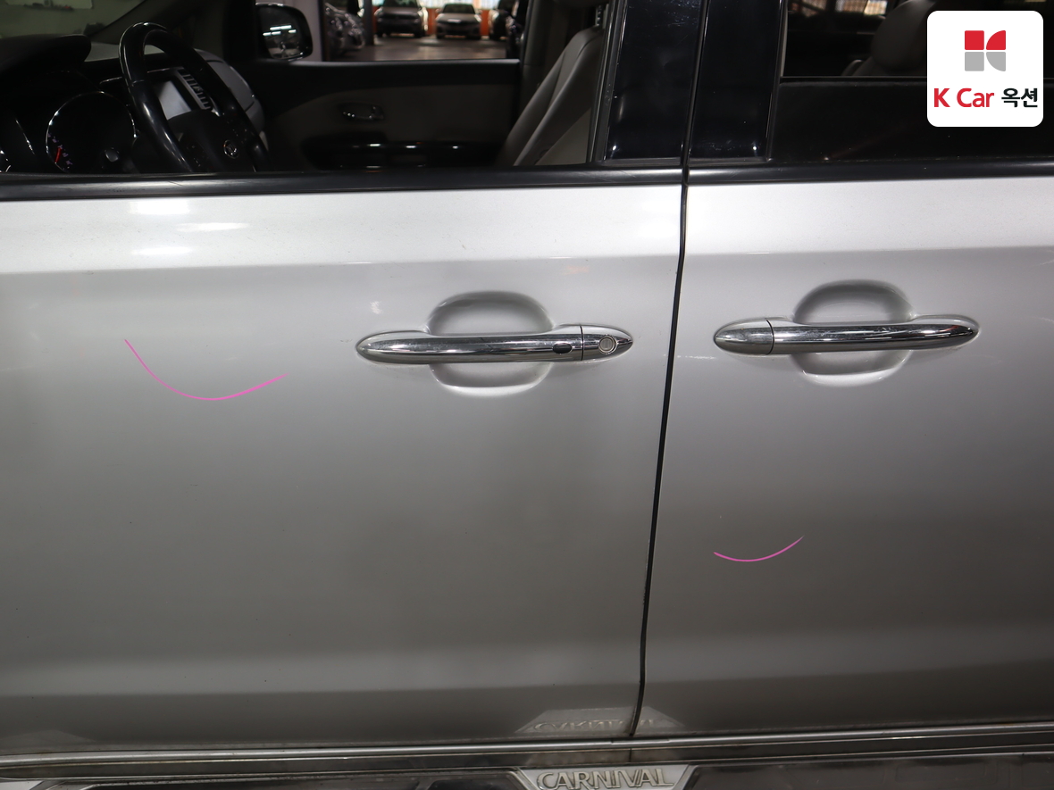 كيا نيو كارنيفال 2017 - صورة 37