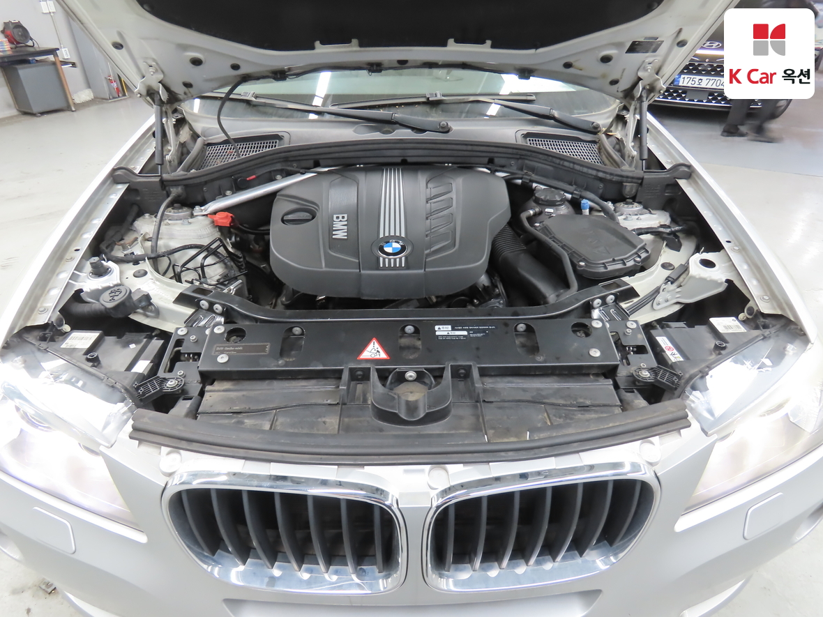 BMW X3 2011 - Image 37