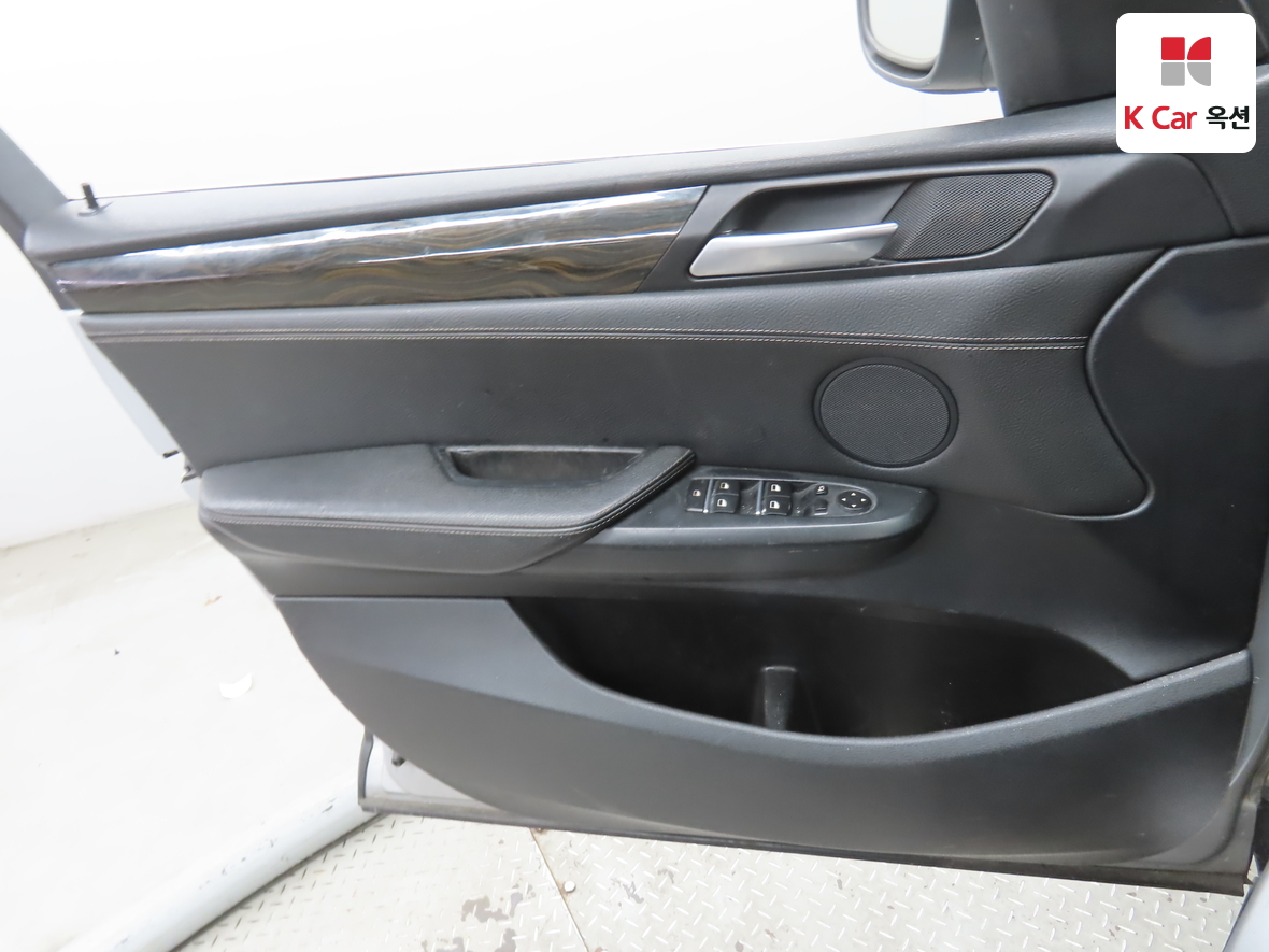 BMW X3 2011 - Image 8