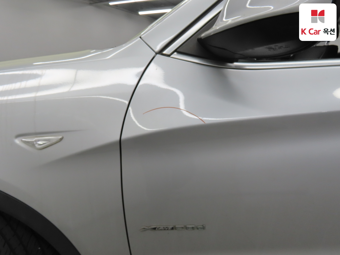 BMW X3 2011 - Image 42