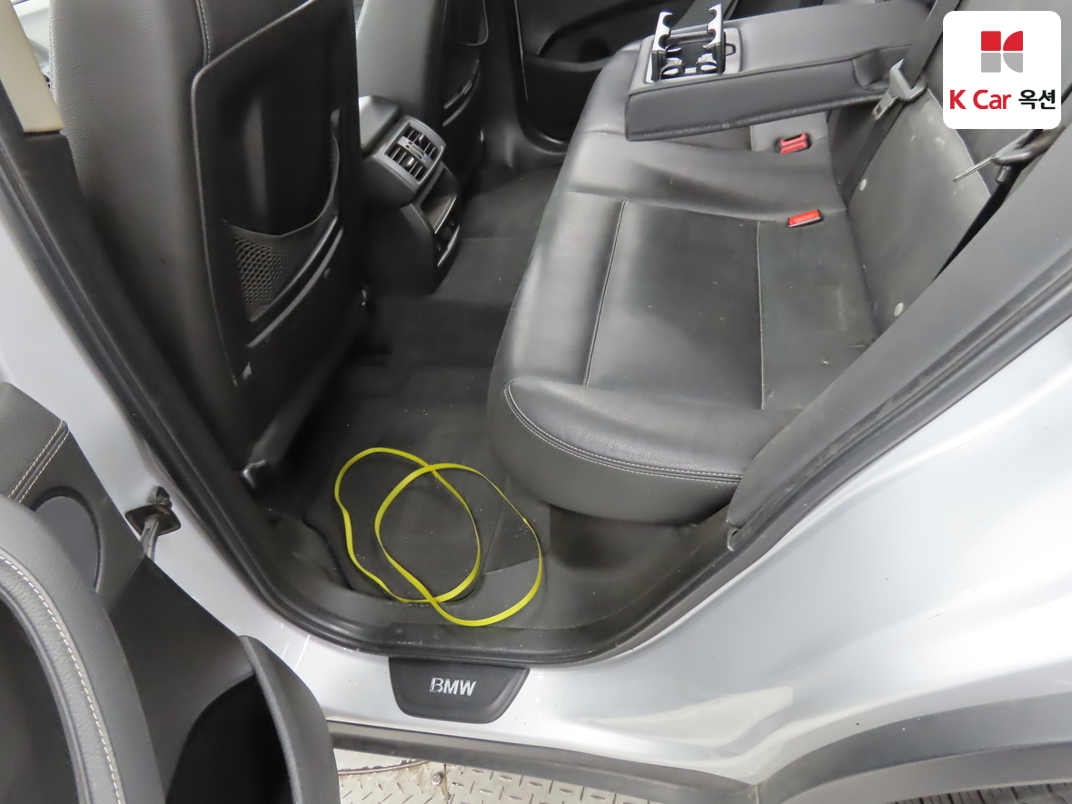 BMW X3 2011 - Image 26