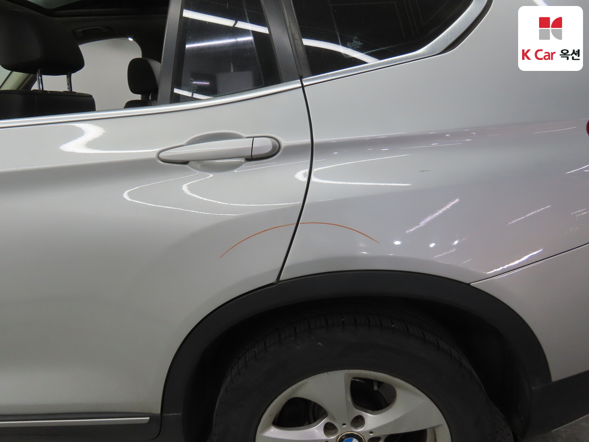 BMW X3 2011 - Image 43