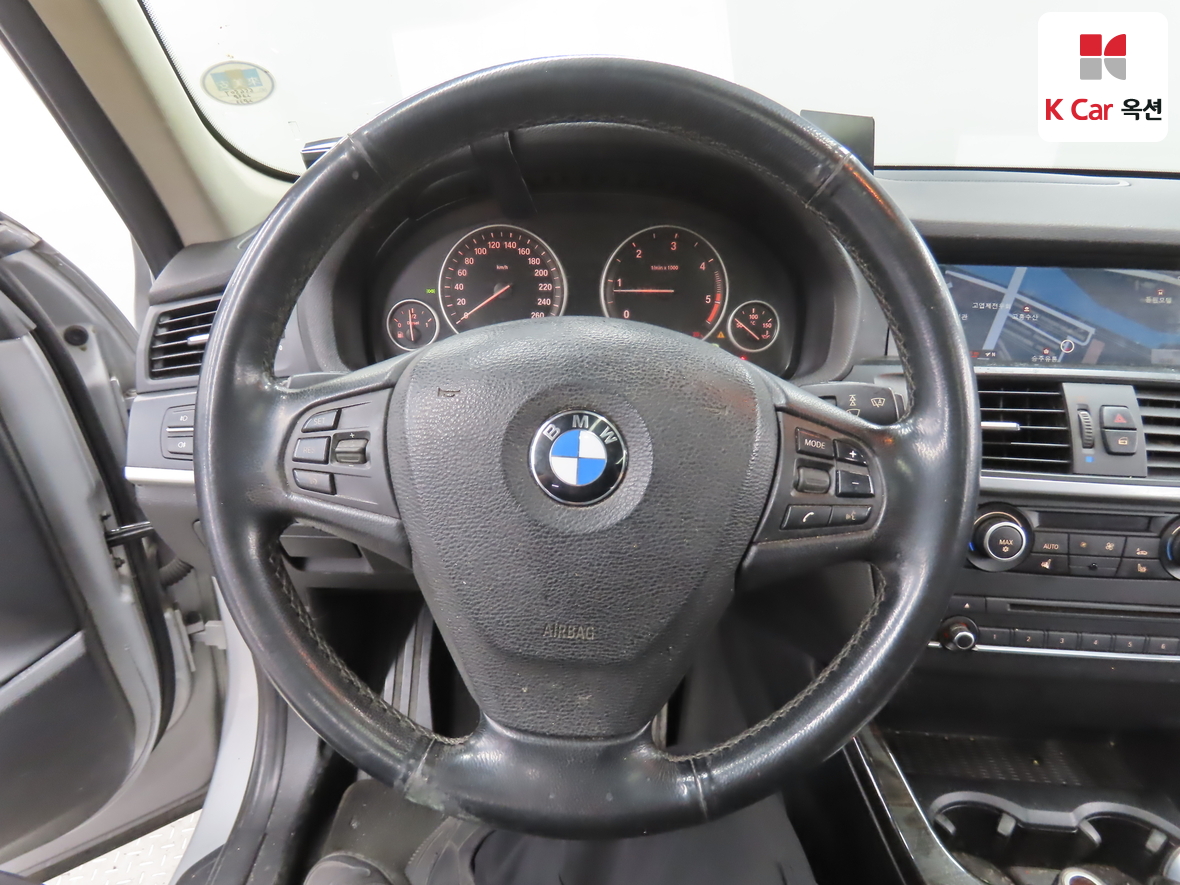 BMW X3 2011 - Image 10