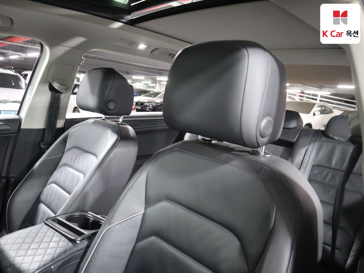 Volkswagen Tiguan - 19