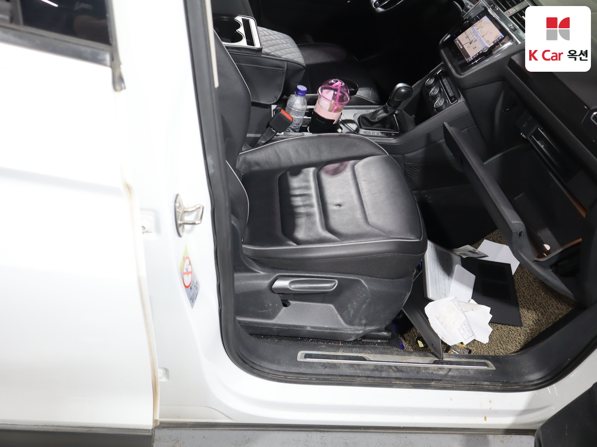 Volkswagen Tiguan - 33