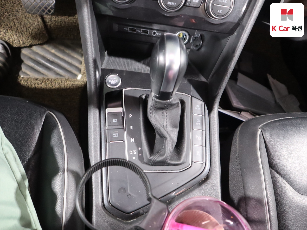 Volkswagen Tiguan - 16