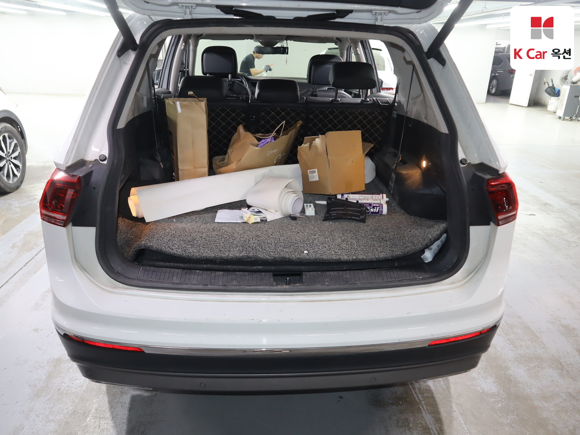 Volkswagen Tiguan - 26