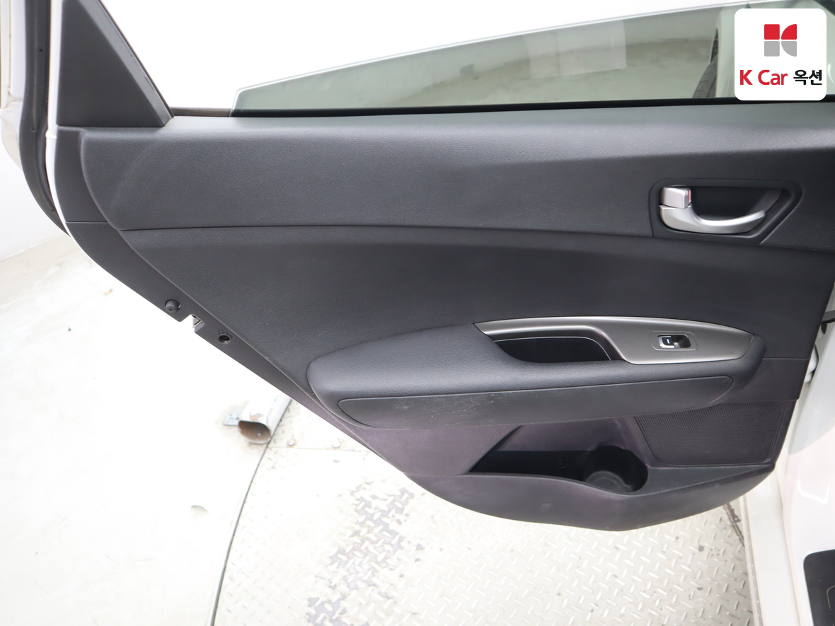 كيا K5 2020 - صورة 21