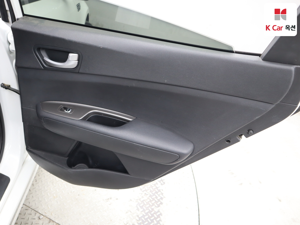 كيا K5 2020 - صورة 25