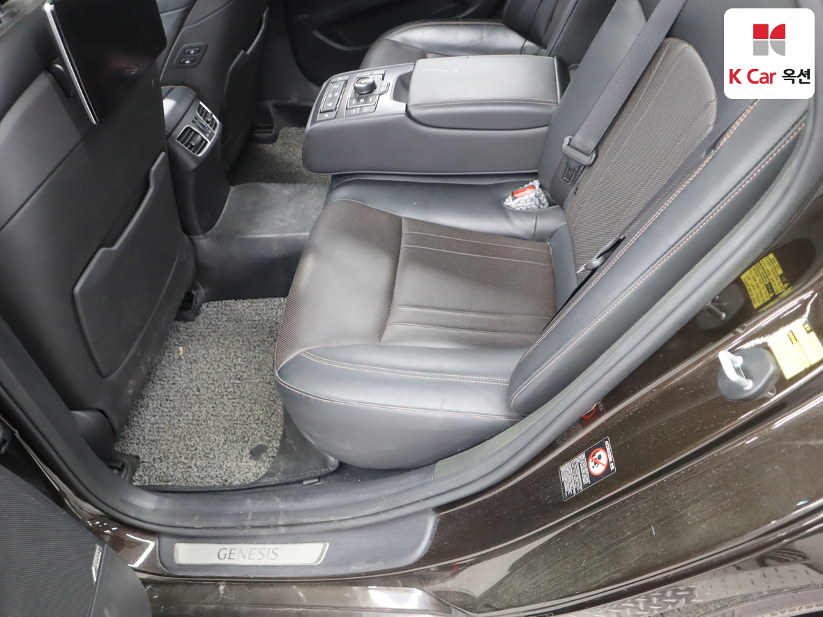 Genesis G80 2019 - Image 24