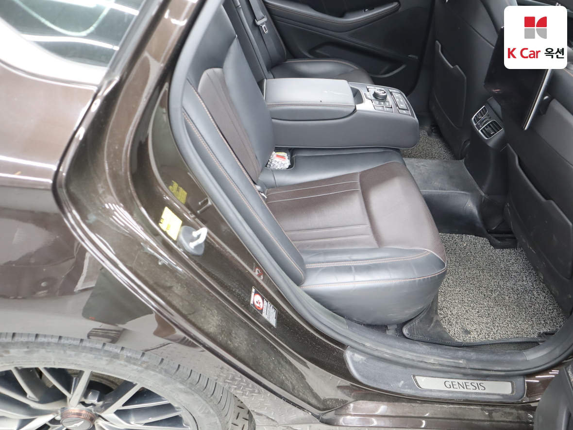 Genesis G80 2019 - Image 29