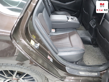 2019 - genesis g80