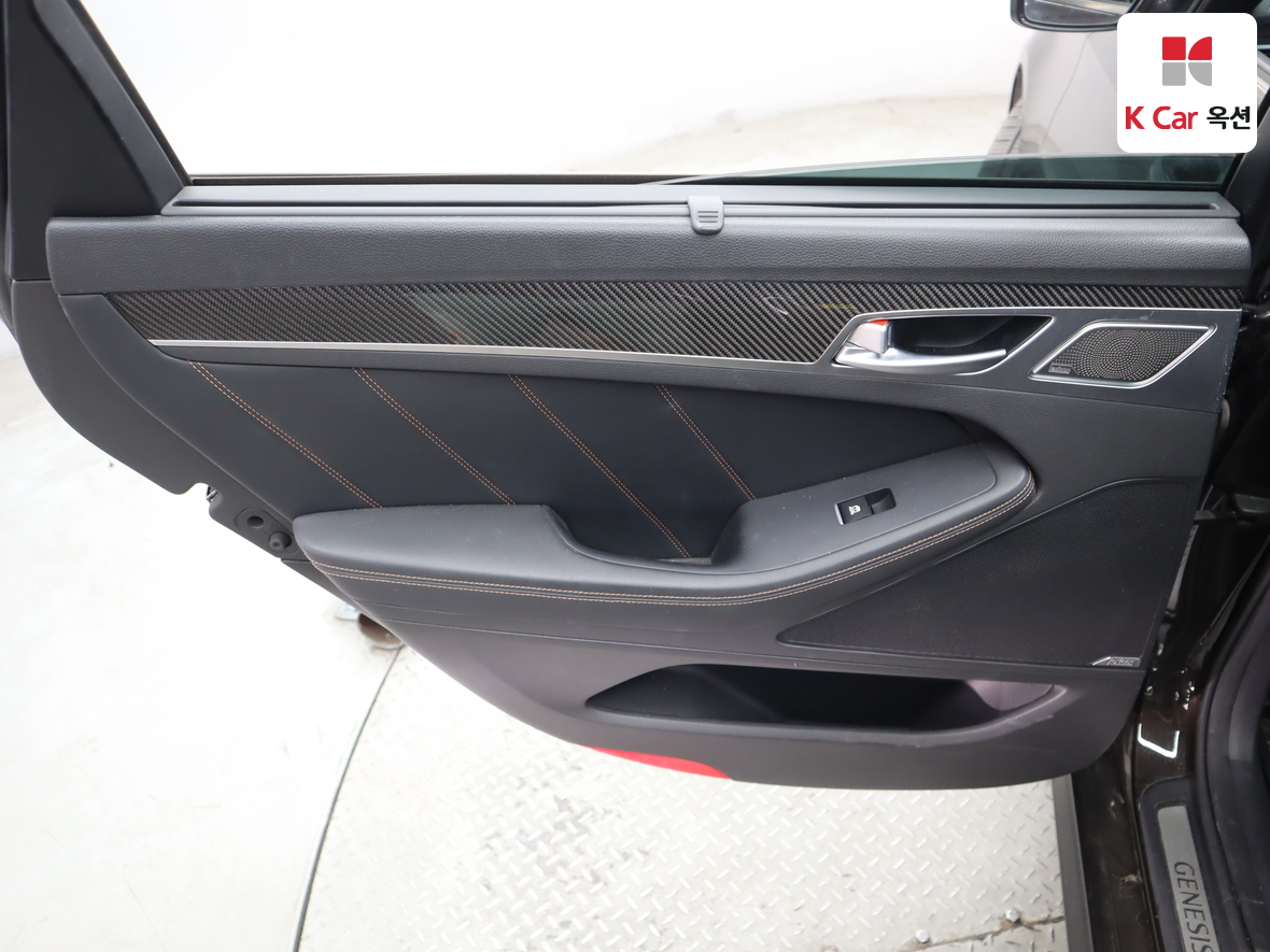 Genesis G80 2019 - Image 23