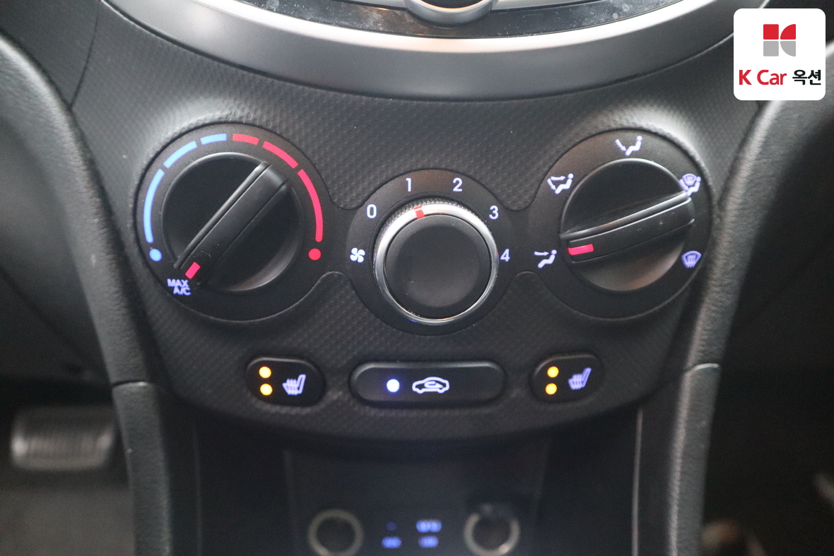 Hyundai Accent - 14