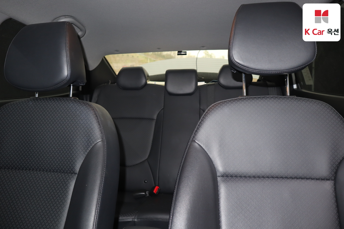 Hyundai Accent - 17