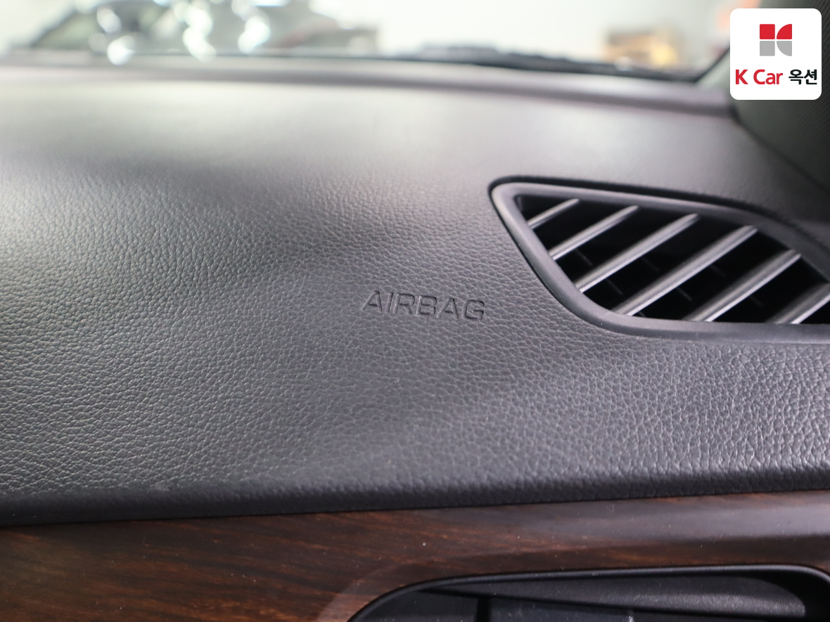 Hyundai Sonata 2018 - Image 32