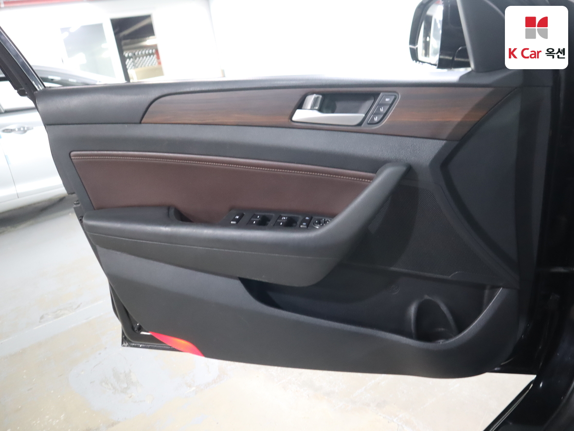 Hyundai Sonata 2018 - Image 8