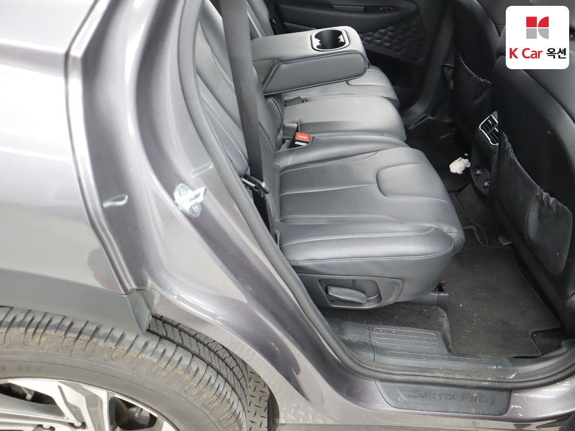Hyundai Santa Fe 2022 - Image 28