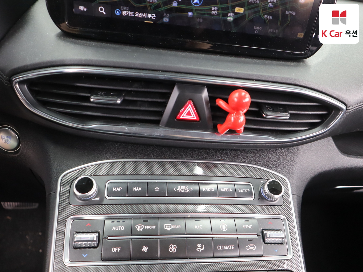 Hyundai Santa Fe 2022 - Image 15