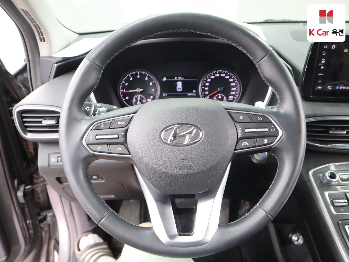 Hyundai Santa Fe 2022 - Image 10