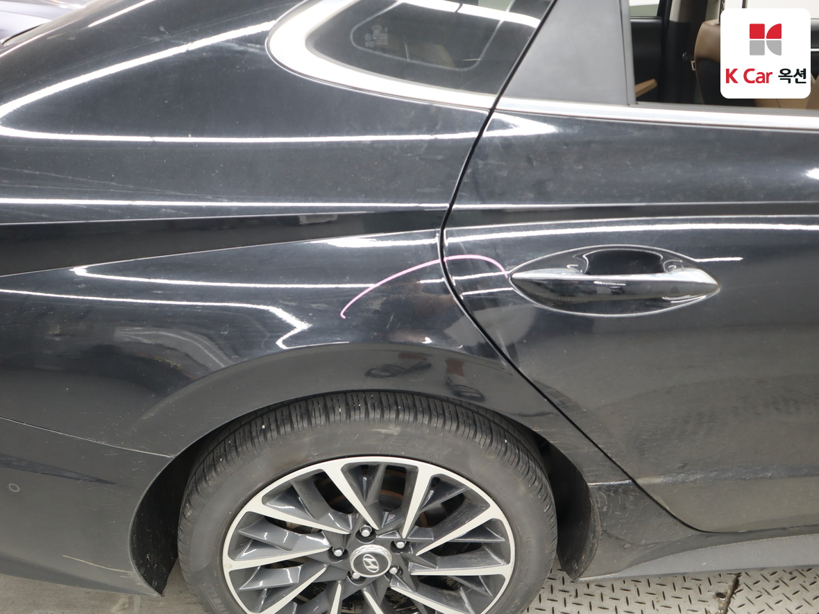 Hyundai Sonata 2023 - Image 38